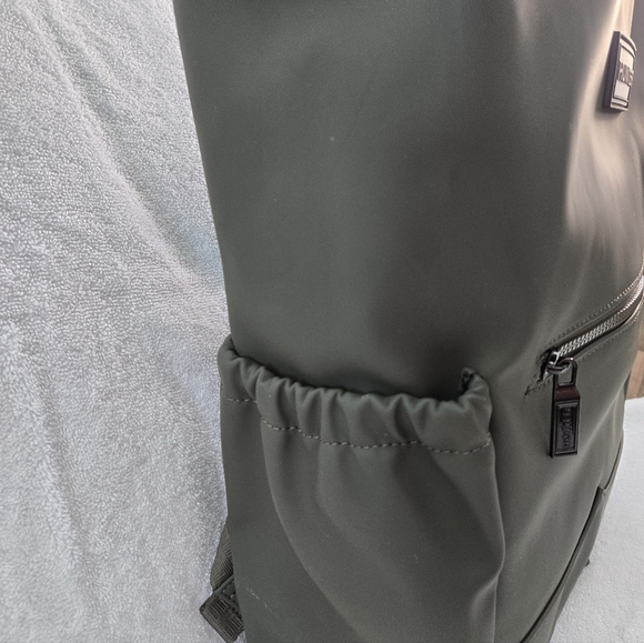 Hunter Olive Green Men's Backpack - Picture 6 of 14